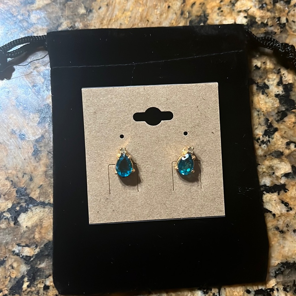 Swarovski blue zircon earrings